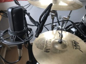 2 Schlagzeug Mikrofone von Audio Technika und Beyerdynamic
